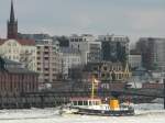 Bffel heisst dieser Eisbrecher und hat nach der sibirischen Klte im Februar 2012 einiges zu tun.