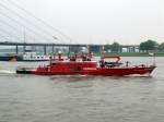 Feuerlschboot 2 (04407440) der Dsseldorfer Feuerwehr am 07.05.2013 bei Dsseldorf auf Rhein-Talfahrt.