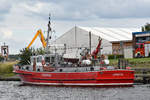 Feuerlöschboot SENATOR EMIL PETERS am 16.8.2019 bei der Feuerwache 4 in Lübeck-Schlutup