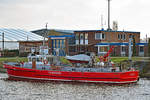 Feuerlöschboot SENATOR EMIL PETERS am 07.03.2020 auf der Trave bei der Lübecker Feuerwache 4