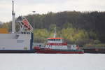 Das Feuerlöschboot Albert Wegener am 26.04.2019 im Rostocker Seehafen.