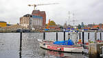 Feuerwehr-Boot GRISU am 10.11.2022 im Hafen von Neustadt / Holstein