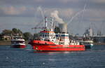 Warnowstar,Feuerlöschboot FLB 40-3 und Selene am 19.09.2025 in Warnemünde.