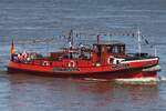 Feuerwehrschiff FEUERWEHR IV (ENI 05110270); Eigner/Betreiber: Hamburger Feuerwehr-Historiker; Datum: 08.05.2026; Aufnahmeort: Elbe/Hafen Hamburg, Deutschland.