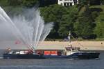 Feuerwehrschiff PRAG; (ENI 04813800); Eigner/Betreiber: HPA / Feuerwehr Hamburg; Datum: 08.05.2026; Aufnahmeort: Elbe/Hafen Hamburg, Deutschland.