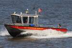 Feuerwehrboot F 35; Eigner/Betreiber: Feuerwehr Hamburg; Datum: 29.04.2026; Aufnahmeort: Elbe/Hafen Hamburg, Deutschland. 