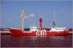 Dieses Feuerschiff wurde auf den Namen BRGERMEISTER O'SWALD II getauft und war von 1948 bis 1988 auf der Station ELBE 1 im Einsatz. Es ist - inklusive Bugspriet - 57,30 m lang, 9,50 m breit und trgt die Laterne in 15,70 m Hhe. Das Feuer hatte zuletzt eine Nenntragweite von 17 sm. Heute liegt das immer noch fahrbereite Feuerschiff in Cuxhaven. Scan eines Dias vom 17.07.2004.