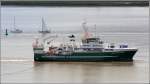 Die 2002 gebaute CELTIC EXPLORER (IMO 9244439) ist ein irisches Forschungsschiff, das bis zu 22 Wissenschaftlern Platz bietet. Sie ist 65,5 m lang, 15 m breit, hat eine GT von 2.425 und eine DWT von 957. Heimathafen ist Galway (Irland). Hier ist sie am 22.07.2012 auf der Weser Hhe Bremerhaven unterewegs Richtung Nordsee.