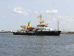 Forschungsschiff   DENEB, IMO 9079470, bei Warnemünde in Richtung Ostsee am 29.