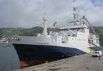 Das französische Forschungsschiff  L`Atlante  des Instituts Ifremer liegt im Hafen von Horta auf der Azoren-Insel Faial.