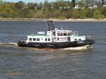 LOTSE 1  am 21.4.2015 Hamburg, Elbe Höhe Bubendeyufer / 
Lotsenversetzboot / BRZ 93 / Lüa 23,2 B 6,2 m, Tg 2,3 m / 13 kn / 1996 bei Grube, Oortkaten bei Hamburg /  Eigner: Hafenlotsenbrüderschaft Hamburg, Betreiber: Hamburg Port Authority (HPA), Hamburg / Heimathafen: Hamburg /
