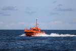 Mit voller Speedpower kam das Lotsenboot KNURRHAN am 04.08.2020 zurück nach Warnemünde.