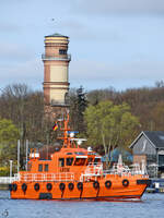 Das Lotsenschiff Pilot Holtenau (MMSI: 211533730) war Anfang April 2024 in Travemünde zu sehen.