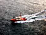Lostenboot PILOT 5 aus Gydnia kommt der MV FINNMAID entgegen und geht gleich lngsseits.