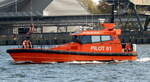 Das 15m lange Lotsenboot PILOT 61 am 10.11.22 in Swinemünde