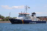 Das Bundespolizeiboot BP 25 BAYREUTH beim Auslaufen am Mittag des 31.05.2020 in Warnemünde.