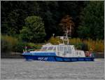 Wasserschutz Polizeiboot WS 35, MMSI 211168930, L 18 m, B 5 m auf der Elbe im Hafengebiet von Hamburg unterwegs.
