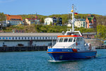 WSP GRANITZ im Hafen von Sassnitz, im Hintergrund rechts der ehm. Lotsenturm. - 04.05.2016
