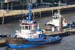 Schlepper BUGSIER 9 (IMO 9429558) beim Schlepper-Ponton Neumühlen in Hamburg.