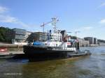 EXACT ()  IMO 9423994 am 24.7.2012: Hamburg, Elbe, Schlepperponton Neumhlen /  La 32,5 m, B 10,8 m, Tg 4,76 m / BRZ 443 / 2 Diesel, ges.