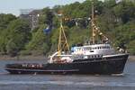 Hochseeschlepper ELBE (IMO 5100427); Eigner/Betreiber: Museum; Datum: 08.05.2026; Aufnahmeort: Elbe/Hafen Hamburg, Deutschland. Das Bild entstand anl�sslich der Einlaufparade zum 837. Hafengeburtstag.