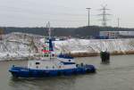 Schlepper  FAIRPLAY V  IMO 8306668 bei seiner Ttigkeit auf der Trave in Hhe der Herreninsel Lbeck... Aufgenommen: 27.01.2012