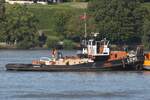 Schlepper und Schuber L�WE (ENI 05101990); Datum: 12.08.2026; Aufnahmeort: Elbe/Hafen Hamburg, Deutschland.