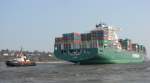 BUGSIER 20 assistiert der EVER CHIVALRY im hamburger Hafen.(30.3.07)