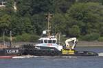 Schlepper und Schuber WULF 4 (IMO 9639737); Datum: 13.08.2026; Aufnahmeort: Elbe/Hafen Hamburg, Deutschland.