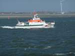 Seenotrettungskreuzer  Alfried Krupp  läuft am 23.04.2013 aus Borkum aus.