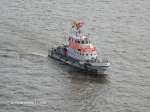 FRITZ BEHRENS am 5.5.2012, Hamburg, Elbe, Hhe Strandhafen vor der Hafencity /
Ehem. Seenotkreuzer der DGzRS, 23,3-Meter-Klasse / La 23,3 m, B 5,5 m, Tg 1,4 m / 2 MTU-Diesel, ges.1300 kW, max.18 kn / 1981 bei Schiffs- und Bootswerft Fr. Schweers, Berne-Bardenfleet/Weser / 2009 an WDK Hafen und Lager GmbH, Voerde (NRW), Einsatz beabsichtigt als Arbeitsschiff im Wesel-Datteln-Kanal, Heimathafen Ratingen / April 2012 unter britischer Flagge, Heimathafen Southampton, Einsatz als Windparkversorger in der Ostsee /
