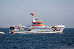 Seenotrettungskreuzer HARRO KOEBKE vor Sassnitz.