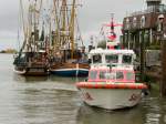 Seenotrettungsboot  Neuharlingersiel  legt in Neuharlingersiel ab (30.08.2007)