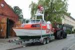 Seenotrettungsboot 'HECHT' hier in den Straßen von Zinnowitz /Usedom im August 2015.
