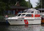 MV10-11MRB - Boot der Wasserwacht - Greifswald / Ryck - Aufnahme vom 21.07.2019 - vom Aufnahmestandort aus (gegenüberliegende Promenade / Promenadenende) kein anderer Schiffsname erkennbar
