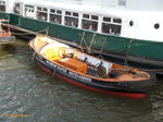 FIETE am 28.4.2016, Hamburg, Elbe im Museumshafen Neumühlen /
Ehem. Festmacherboot / Verdrängung: 8,5 t / Lüa 8,1 m, B 2,5 m, Tg 1,28 m / 1 DAF-Diesel, 77 kW (105 PS) / gebaut 1960 bei H. Zehbe, HH-Wilhelmsburg / in Privatbesitz /

