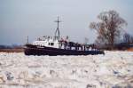 Eisbrecher Hohensaaten WSA Eberswalde 2008 auf der Oder km707 beim Eisaufbruch