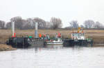 Die Mauken vom WSA Dresden im kleinen Hafen, Nähe Pretzsch , Elbe. 10.03.2018 14:12 Uhr.