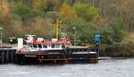 Das 19m lange Seezeichenmotorschiff Rosenort am 10.11.17 in Rostock