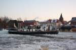 Eisbrecher Seeadler  vom WSA Brandenburg auf der Havel zu Berg in Havelberg am 01.02.2012 im Eiseinsatz.