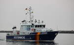 Zollboot HIDDENSEE beim Einlaufen am 20.06.2021 in Warnemünde