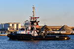 WULF 7 , Schlepper , IMO 9183075 , Baujahr 1998 , 30 x 9.85 m , Cuxhaven - Hafen , 05.04.2025 