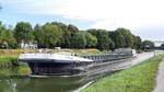 MS Fidelis, ENI Nr. 06003782, am 21.07.25 auf dem Rhein-Herne-Kanal bei Castrop-Rauxel.
Die Kiellegung war im Jahre 2002 auf der Leninskaya Kuznitsa Schiffswerft in Kiew in der Ukraine, damals allerdings noch als ANTIGOON. Anschließend wurde de ...