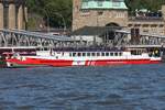 Fahrgastschiff CLASSIC QUEEN; Eigner/Betreiber: Hanseatic-Breakbulk; Aufnahmeort: Elbe/Hafen Hamburg, Deutschland; Datum: 10.06.2015; Info: Das Bild zeigt die „Königin“ an den St.Pauli-Landungsbrücken.