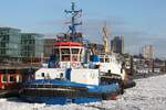 Schlepper FAIRPLAY I; Eigner/Betreiber: Fairplay; Aufnahmeort: Elbe/Hafen Hamburg, Deutschland; Datum: 08.02.2012; Info: (IMO 9365128), Schottel ASD Tug / Lüa 25,0 m, Büa 11,2 m, Tg 5,0/5,35 m / GRT 308 / 2 ABC 8MDZC 4-Takt-Diesel, ges. 370 ...