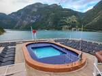 Vasco da Gama, ex Statendam, unter portugiesischer Flagge unterwegs für NickoCruises. Hier auf Reede in Geiranger am 05.08.25 