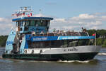 Hadag Hafenfähre ST.PAULI;  Eigner/Betreiber: Hadag; Aufnahmeort: Elbe/Hafen Hamburg, Deutschland; Datum: 10.06.2015; Info: (ENI 05116250) Hafenfährschiff HADAG-Typ 2000 / Lüa 29,97 m, B 8,06 m, Tg 1,5 m / 2 Diesel, ursprünglich C ...