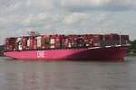 Containerfrachtschiff ONE HONOLULU; Eigner/Betreiber: ONE; Aufnahmeort: Elbe/Hafen Hamburg, Deutschland; Datum: 03.06.2025; Info: (IMO  9588079) ex HONOLULU BRIDGE. Das Bild zeigt die ONE HONOLULU auf Höhe Finkenwerder.
