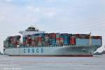 Die COSCO China bei Grnendeich am 07.09.09.