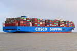 COSCO SHIPPING SOLAR , Containerschiff , IMO 9795646 , Baujahr 2019 , 399.9 x 58.76 m , TEU 21237 , 08.11.2021 , Alte Liebe Cuxhaven 